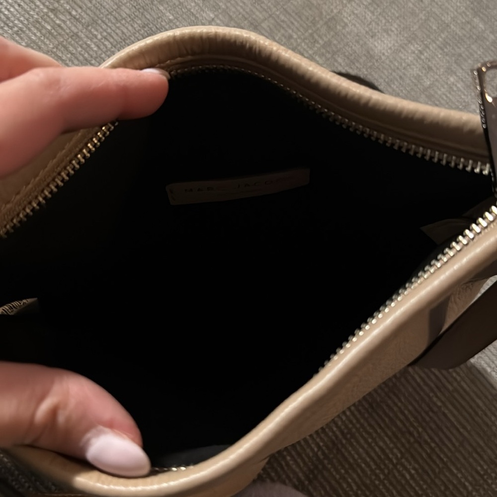 Marc Jacobs NY crossbody tan/nude bag - Picture 4 of 5